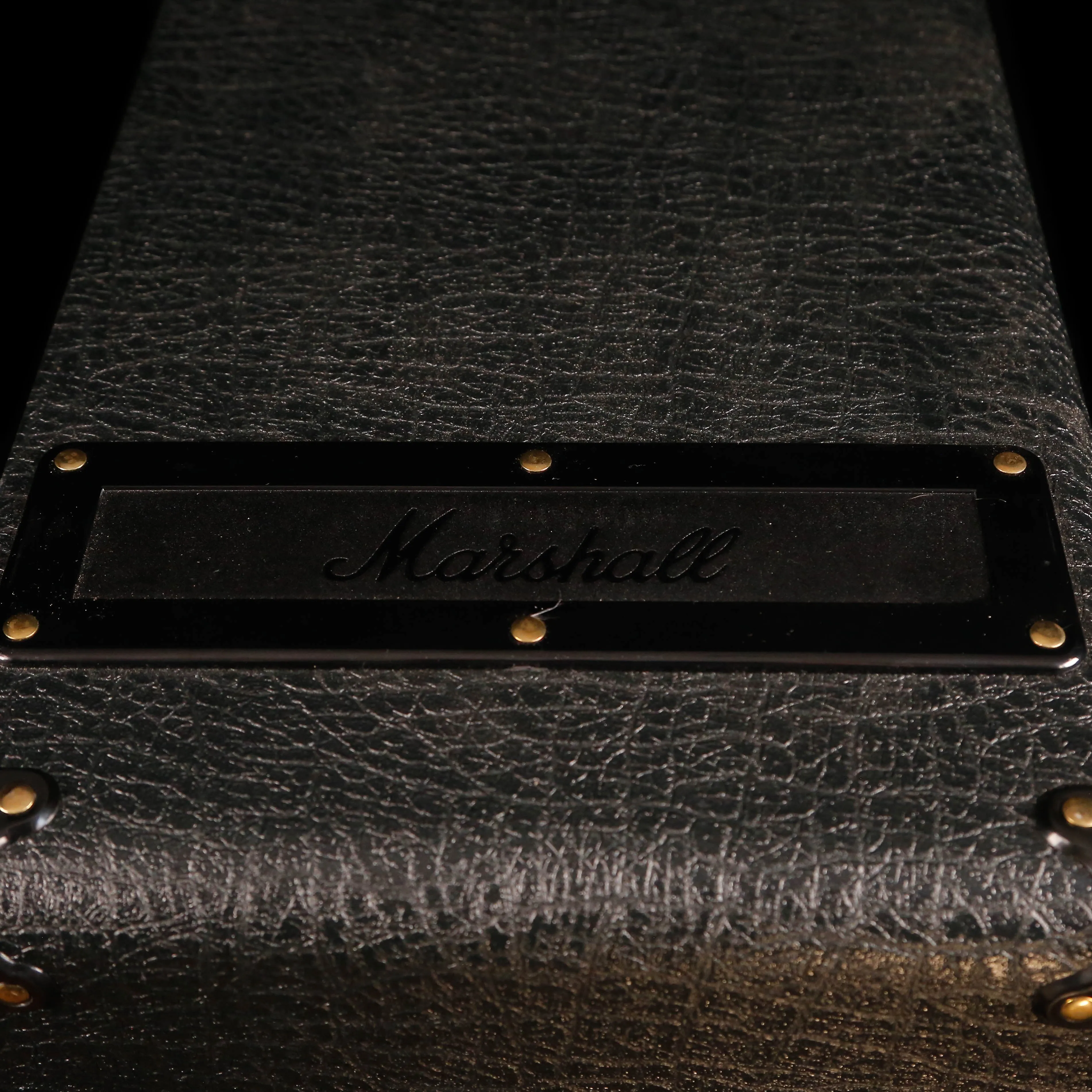 Marshall 1960A 300-Watt 4x12 Stereo Angled Speaker Cabinet